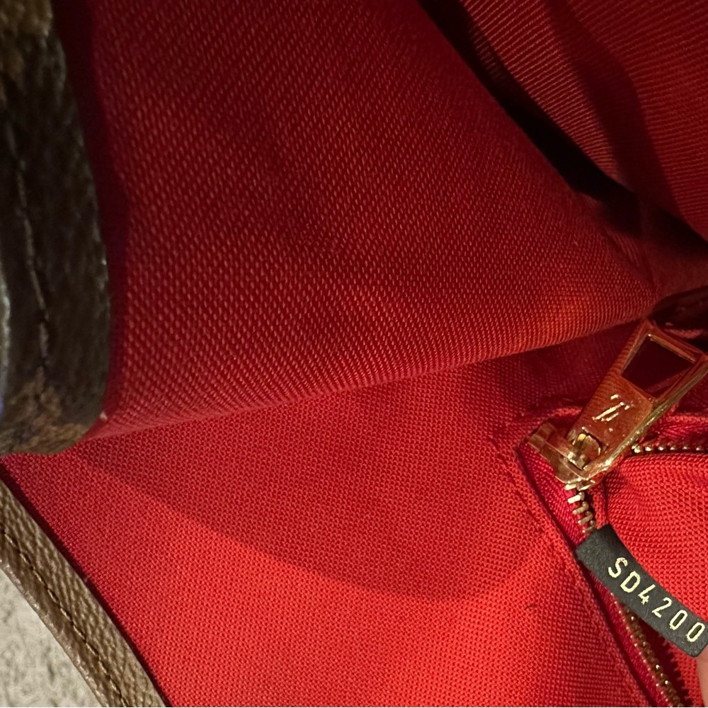 Louis Vuitton Brown Monogram Tote with Tan Handles - Picture 15 of 15